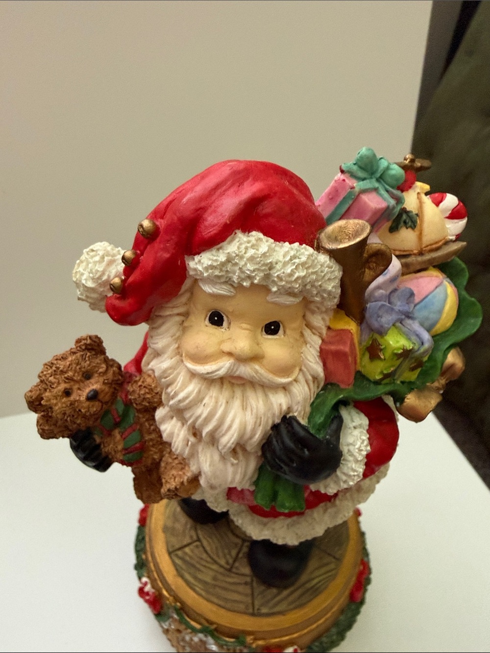 San Francisco Music Box Co.Jolly Old St Nick Santa Wind Up Music Box - Picture 8 of 9